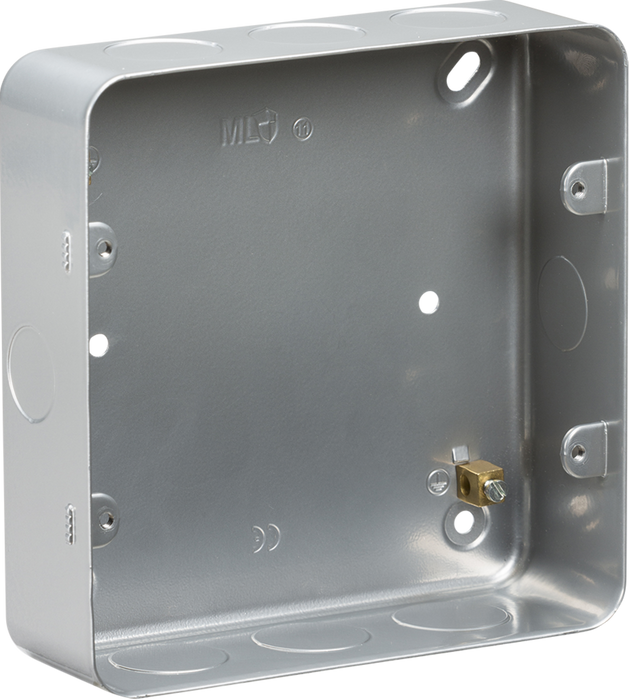 Metalclad 6-8G surface mount box